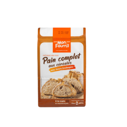 Farine avec levure boulangère pour pain complet aux céréales